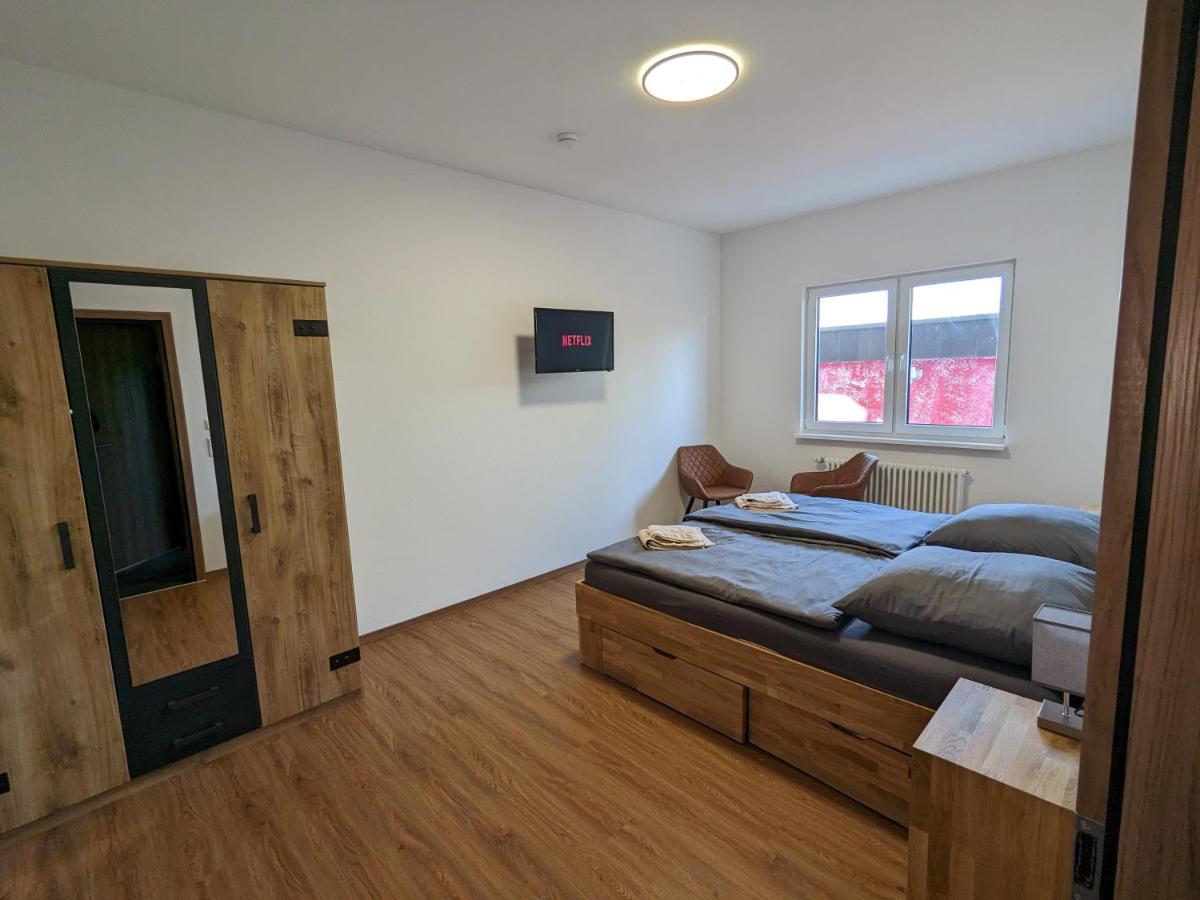S'Bahnhoefle Apartments 灵斯海姆 外观 照片
