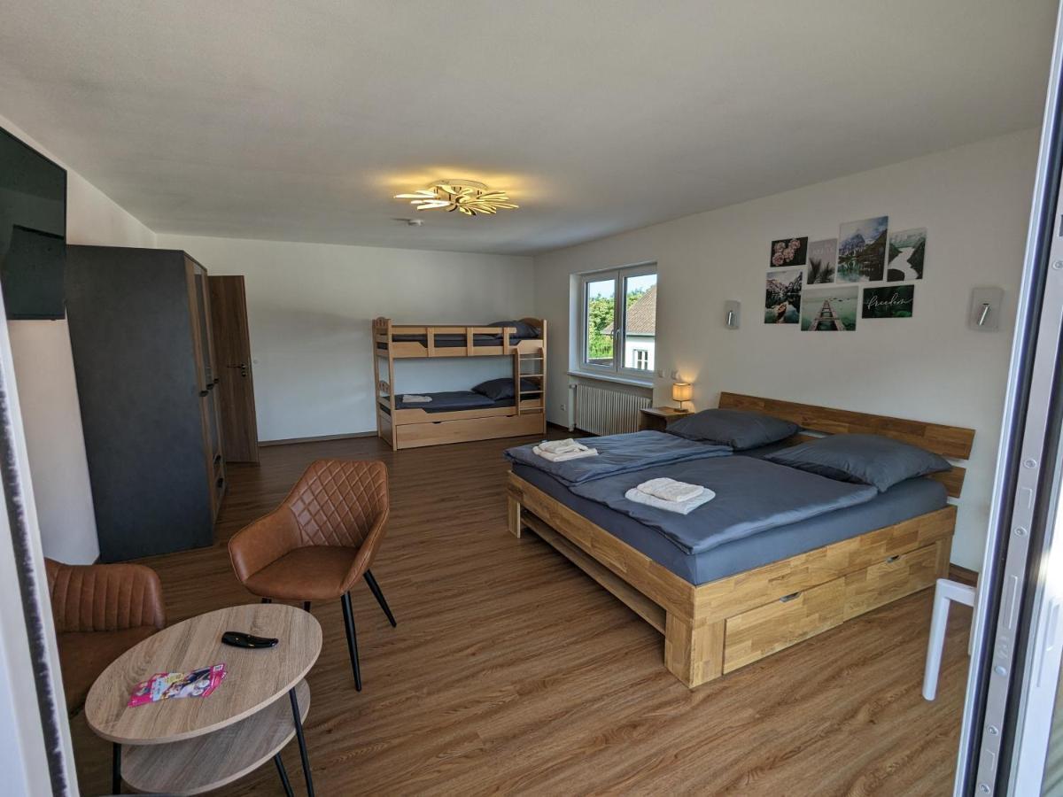 S'Bahnhoefle Apartments 灵斯海姆 外观 照片