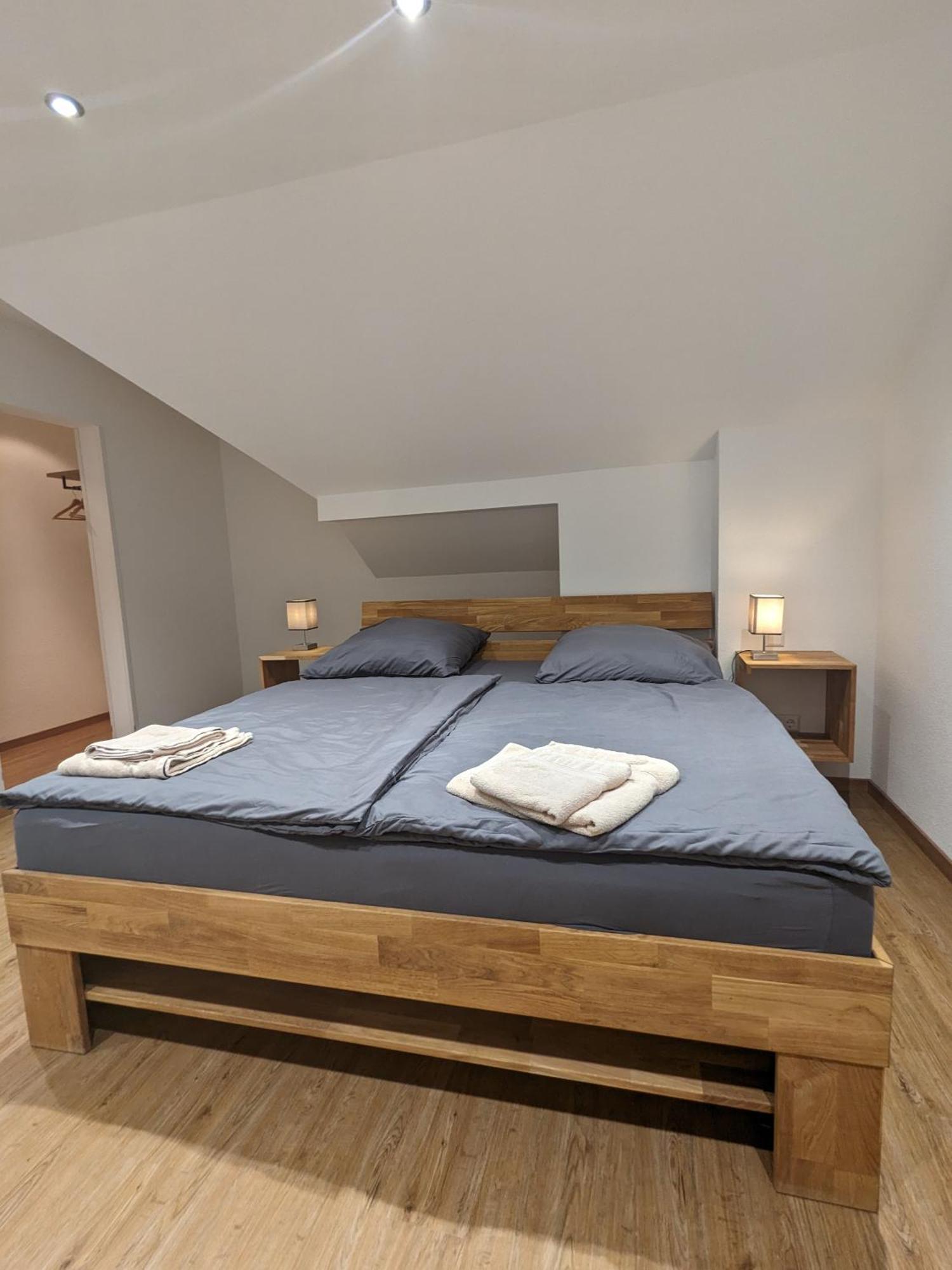 S'Bahnhoefle Apartments 灵斯海姆 外观 照片