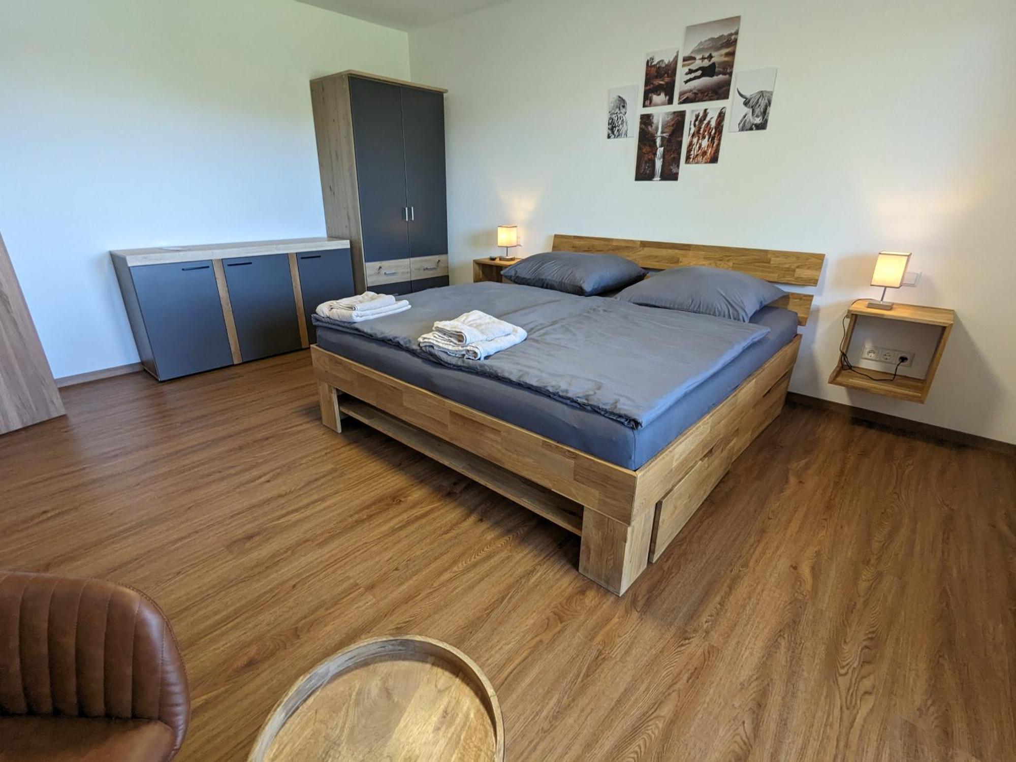 S'Bahnhoefle Apartments 灵斯海姆 外观 照片