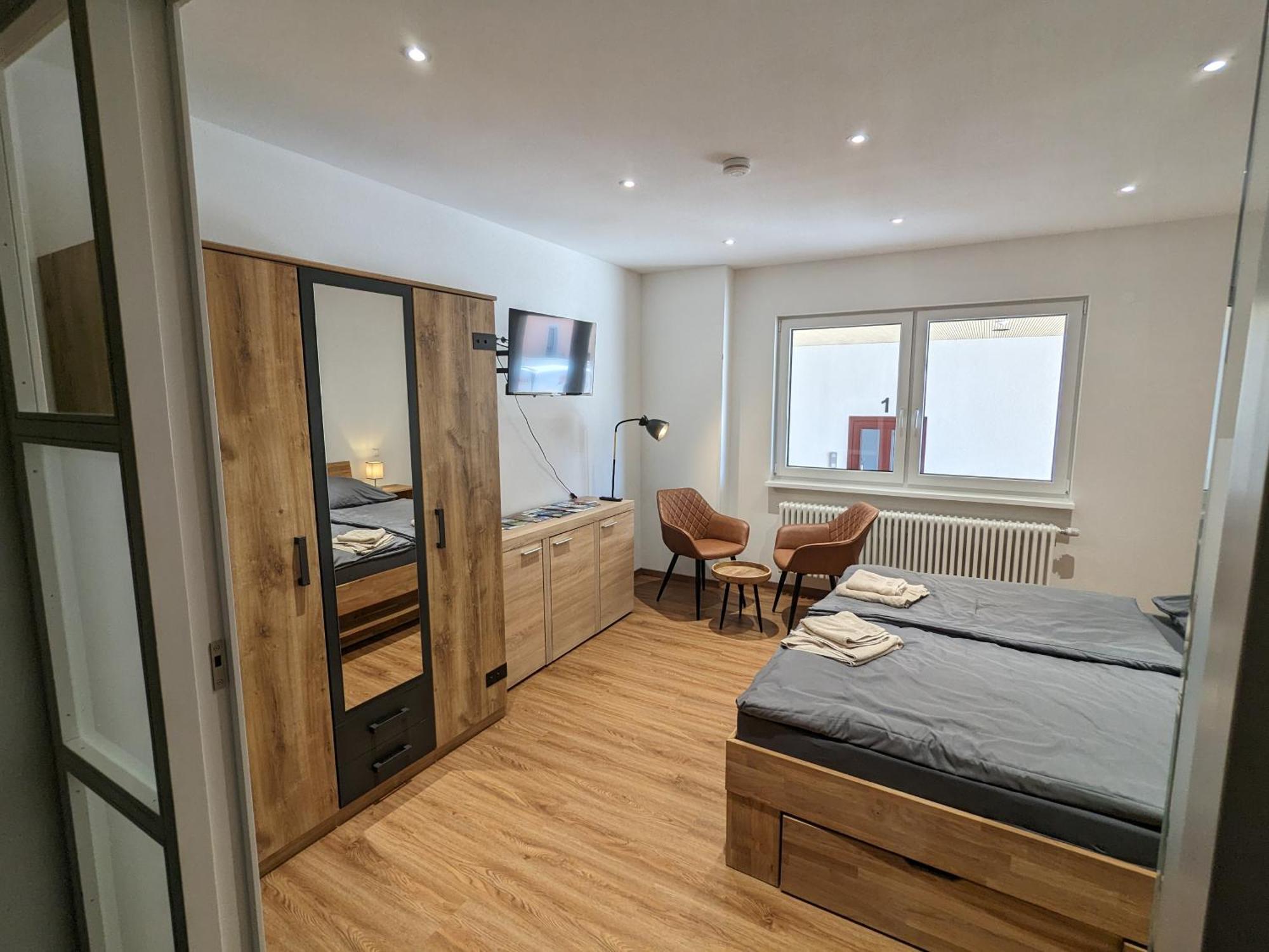 S'Bahnhoefle Apartments 灵斯海姆 外观 照片