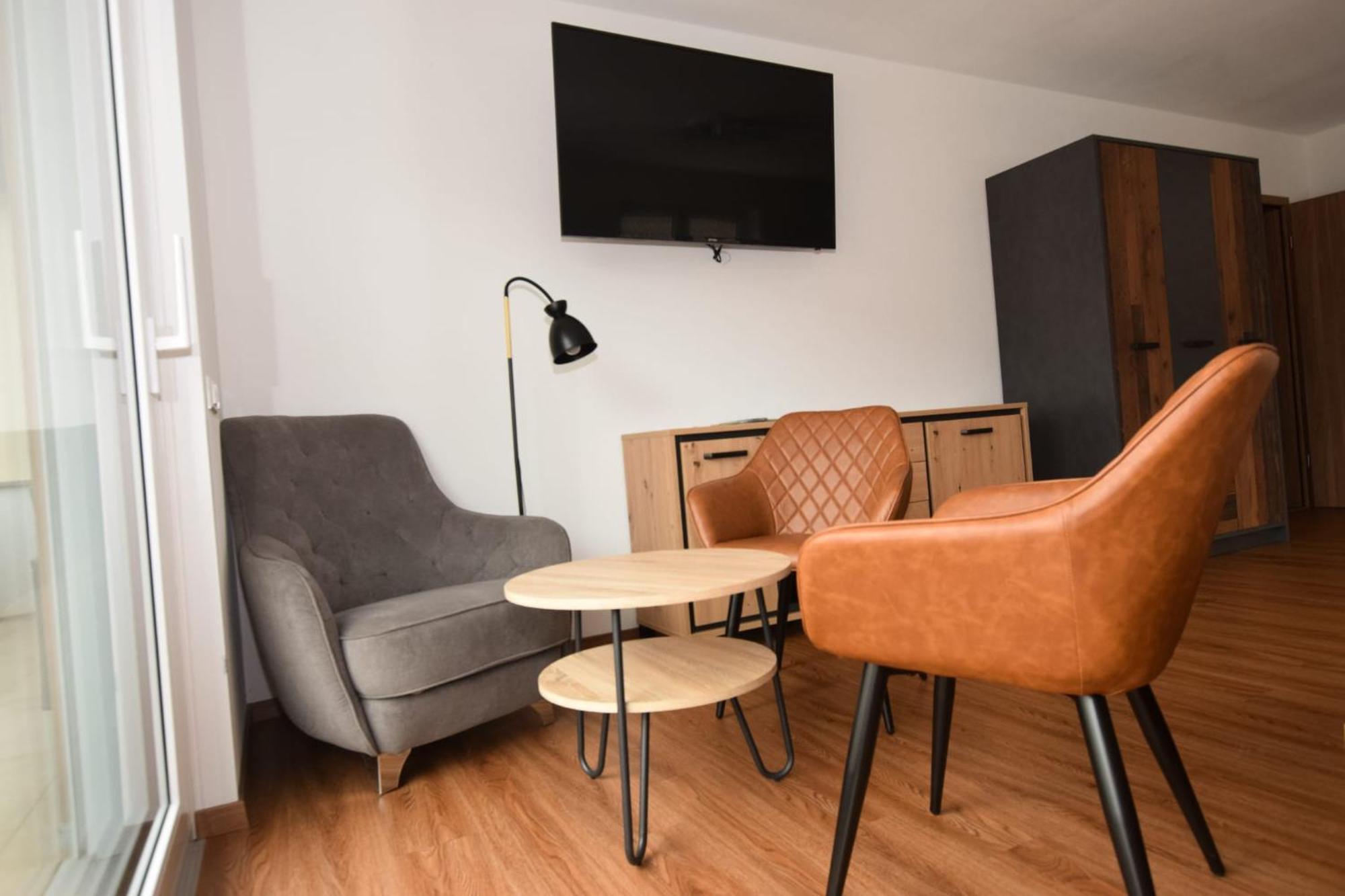 S'Bahnhoefle Apartments 灵斯海姆 外观 照片