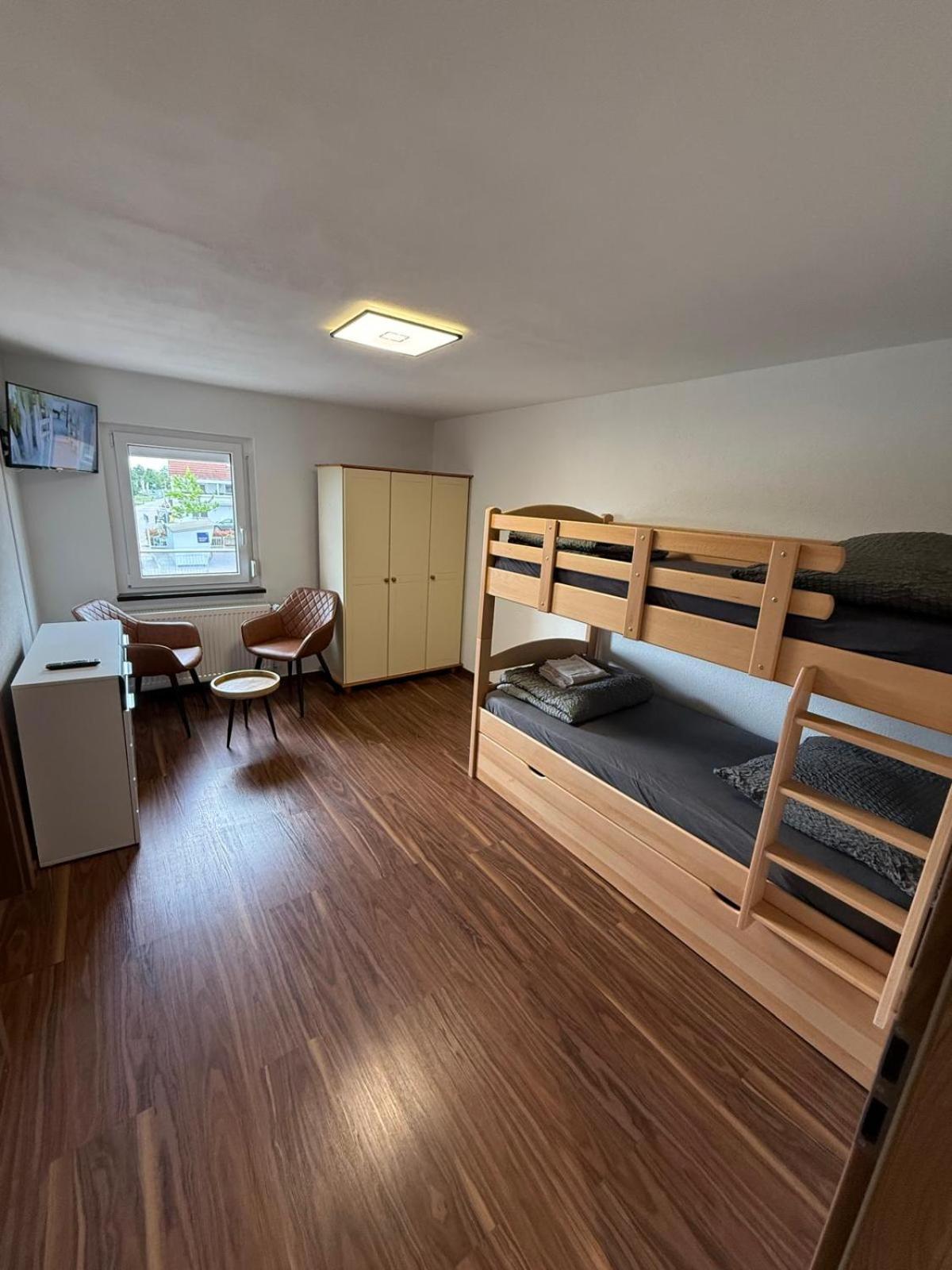S'Bahnhoefle Apartments 灵斯海姆 外观 照片